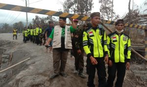 Posko KSJ Peduli Bencana Semeru Lumajang Gelar Cek Kesehatan dan Dapur Umum di Area Pengungsian