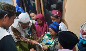 Gelar Istighosah, KSJ Berbagi Dengan Anak Yatim Piatu Serta Warga Sekitar Posko Peduli Semeru