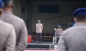 Pimpin Apel Pagi, Kapolda Kalbar Berikan Arahan Kepada Seluruh Personel Polda Kalbar (V24/AL)