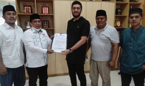 Ketua KNPI Sumut El Adrian Shah Terima SK Pengurus IPTI Sumut (V24/AL)