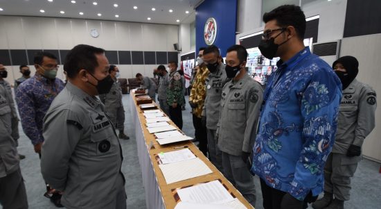 Kontrak Operasional Kegiatan Bakamla RI di Tahun 2022 Ditandatangani (V24/AL)