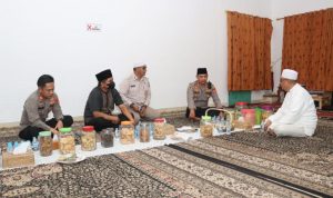 Kapolresta Tangerang Didampingi Kapolsek Tigaraksa Kunjungi Ponpes Tarbiatul Mubtadiin (V24/AL)