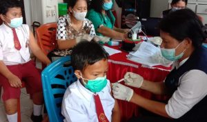 Kapolres Simalungun Tinjau Vaksinasi Merdeka Anak Umur 6-11 Tahun dan Ikuti Pengecekan Serentak Kapolri Secara Virtual (V24/AL)