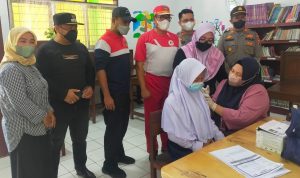 SMPN 7 Medan Bagikan Buku Raport Semester I Dan Gelar Vaksinasi 40 Orang Siswa (V24/AL)