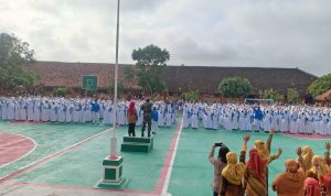 Tanamkan Kecintaan NKRI, Danramil Berikan Materi Wawasan Kebangsaan (V24/AL)