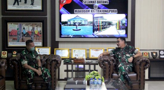 Pangdam XII/Tpr Terima Kunjungan Silaturahmi Irpuskesad (V24/AL)