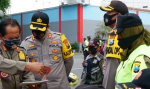 Cegah Lonjakan Kasus Positif Covid-19, Kodim 0808/Blitar Gencarkan Himbauan Tentang Prokes, Rabu (09/02/2022), (V24/AL)