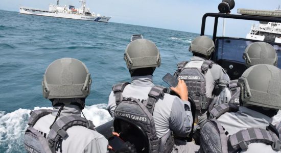Passing Exercise Kapal Bakamla RI dengan Kapal Japan Coast Guard Kamis (03/02/2022) (V24/AL)