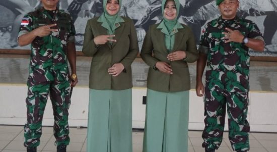 Jabat Ses Dispenad Kolonel Hamim Tohari Serahkan Tugas Dan Jabatan Kepada Danrem 174 Merauke, Kamis (03/02/22), (V24/AL)