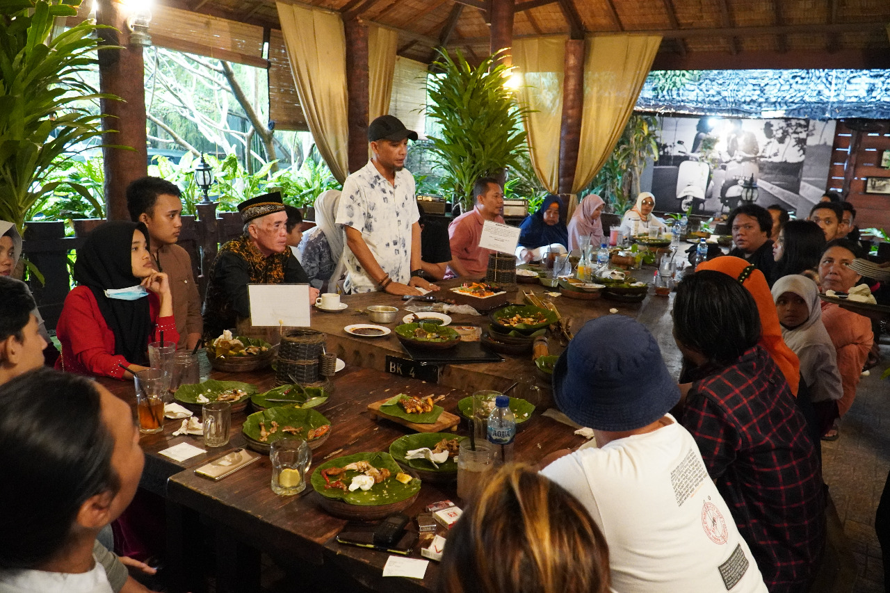 Artis Dan Kru Doa Bersama Untuk Film Alin , Kamis (03/02/22), (V24/AL)