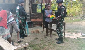 Kepedulian Satgas Pamtas Yonif 126/KC Atasi Kesulitan Warga Perbatasan , Minggu (06/02/2022), (V24/AL)