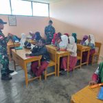 Cinta Tanah Air! Satgas Kodim Yalimo Yonif RK 751/VJS Beri Materi Wawasan Kebangsaan Kepada Generasi Muda, Kamis (10/02/2022), (V24/AL)