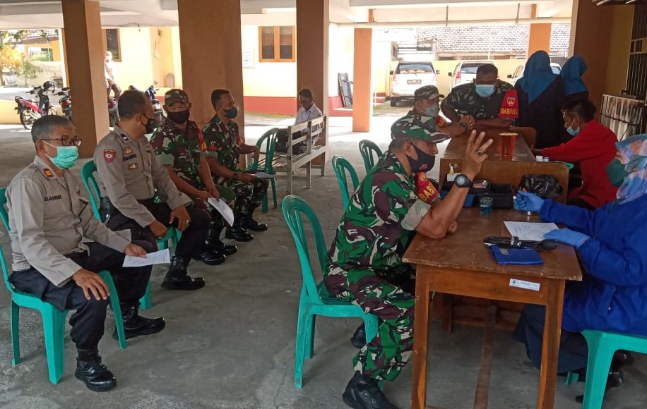 Babinsa Masaran Monitoring Kegiatan Bakti Sosial Donor Darah, Kamis (10/02/2022), (V24/AL)