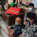 Vaksinasi Unik, Hadirkan Dalang Cilik Untuk Mengurangi Rasa Takut Anak, Kamis (10/02/2022), (V24/AL)