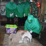 Bantu Keluarga Sakit, Persit Kodim Sragen Berikan 100 Paket Sembako, Jumat (11/02/2022), (V24/AL)