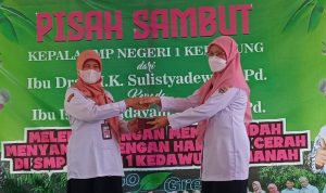 Danramil Kedawung Hadiri Pisah Sambut Kepala Sekolah SMPN I Kedawung, Kamis (17/02/2022), (V24/AL)