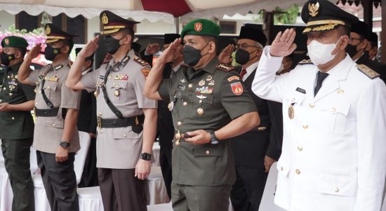 Danrem 071/Wijayakusuma Hadiri Upacara Hari Jadi Ke-451 Kab Banyumas, Selasa (22/02/22), (V24/Romeo)