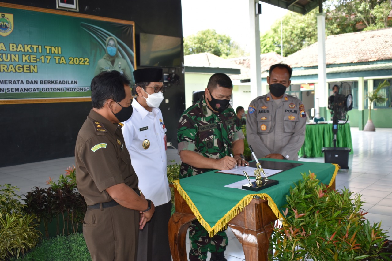 Hari ini Kodim Sragen Buka Karya Bakti Wonotolo Gondang, Rabu (23/02/2022), (V24/Amir)
