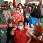 Masih Banyak Penduduk Belum Dapatkan Vaksin Lengkap, Pangdam I/BB dan Kapoldasu Minta Program Vaksinasi Dipercepat, Kamis (24/02/22), (V24/AL)