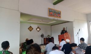 Pertebal Keimanan Dan Ketakwaan Anggota Satgas Yonif 144/JY Khutbah Jum'at di Masjid Al Mujahidin Perbatasan, Jumat (25/02/2022), (V24/AL)