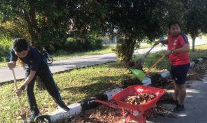 SB Babel Bakamla RI Aksi Bersih Sampah dan Prokes di Kawasan Perkantoran Gubernur, Jumat (25/02/2022), (V24/AL)