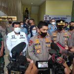 Wakapolda Banten Didampingi Kapolresta Tangerang Cek Pelaksanaan Vaksinasi di Citra Raya, Jumat (25/02/2022), (V24/AL)