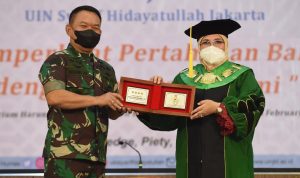 Kasad Beri Orasi Ilmiah Kepada Mahasiswa UIN Syarif Hidayatullah, Sabtu (26/02/2022), (V24/AL)