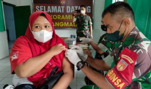 Koramil Karangmalang Diserbu Ratusan Warga, Senin (28/02/22), (V24/Amir)