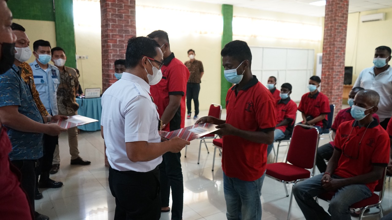 Sambut Hari Raya Nyepi, WBP Lapas I Medan Terima Remisi Khusus Keagamaan, Kamis (03/03/22), (V24/Jacky)