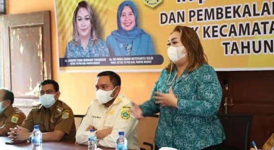 Ketua TP PKK Pakpak Bharat Kembali Mengunjungi Kecamatan Pagindar, Selasa (01/03/2022), (V24/AL)
