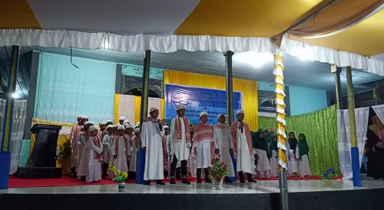 Memetik Hikmah dan Makna Dalam Acara Peringatan Isra’ Mi’raj Nabi Muhammad SAW 1443 H di Desa Hualoy, Minggu (06/03/2022), (V24/AL)