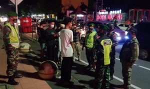 Cegah Penyebaran Covid-19 Varian Omicron, Kodim 0808/Blitar Gelar Operasi Yustisi Gabungan, Sabtu (05/03/2022), (V24/Madli)