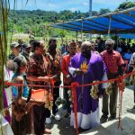 "Gereja Ni Kito Pu Rumah Doa" Satgas Pamtas Yonif 126/KC Hadiri Misa Syukur Peresmian Gereja Stasi Yohanes Kalibom, Minggu (06/03/2022), (V24/AL)