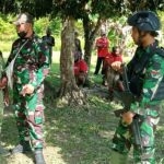 Satgas Yonif 126/KC Rangkul Tokoh Masyarakat di Perbatasan Papua, Selasa (08/03/2022), (V24/AL)