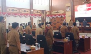 Anggota Satgas Yonif 144/JY Bersinergi Menghadiri Rapat Monitoring Implementasi Kebijakan Pertahanan Negara di Perbatasan, Selasa (08/03/2022), (V24/AL)