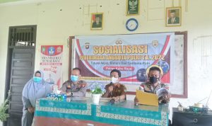 Kabag SDM Polres Kubu Raya Lakukan Sosialisasi Penerimaan Calon Anggota Polri Ya.2022 Di SMAN 2 Sungai Raya, Rabu (09/03/2022), (V24/Dedi)
