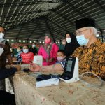 Jokowi Berharap Vaksinasi Berjalan Baik, Bantuan Terus Dilakukan, Jumat (11/03/2022), (V24/AL)