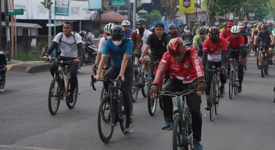 Bersepeda dapat Membakar Lemak Tubuh, Jumat (11/03/2022), (V24/AL)