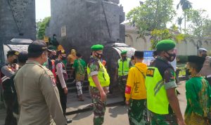 Download Aplikasi Peduli Lindungi Agar Kamu Dapat Memasuki Fasilitas Umum, Sabtu (12/03/2022), (V24/Madli)