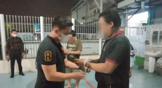 Pemindahan Narapidana Bandar Narkoba Berlangsung, Senin (14/03/2022), (V24/M.anwar)