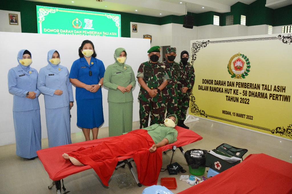 Beliau Melaksanakan Donor Darah, Selasa (15/03/2022), (V24/M.anwar)