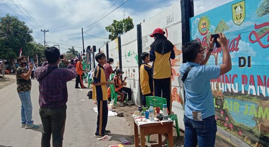 Kini Tembok Memiliki Seni dan Makna, Rabu (16/03/2022), (V24/AL)