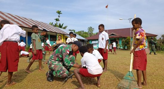 TNI Memberian Motivasi Kepada Generasi Muda, Kamis (17/03/22), (V24/AL)