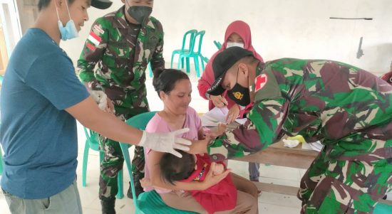 TNI Membantu Balita, Kamis (17/03/22), (V24/AL)