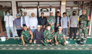 TNI Melaksanakan Shalat Jum'at dan Silaturahmi, Jumat (18/03/2022), (V24/AL)