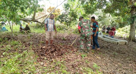 Kebersihan Pemakaman Adalah Bentuk Penghormatan Kepada Almarhum/Almarhumah, Jumat (18/03/2022), (V24/AL)