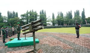 Tidak Hanya Pasukan, Alat Perang Juga Mengikuti Apel Tersebut, Sabtu (19/03/2022), (V24/AL)