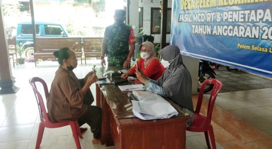 Babinsa Hadir dan Keluarga Mendapatkan Bantuan, Sabtu (19/03/2022), (V24/AL)