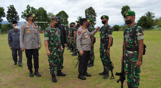 TNI Melakukan Persiapan untuk Keamanan Vaksinasi, Sabtu (19/03/2022), (V24/AL)