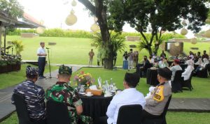 Berbincang dan Berkoordinasi Menjadi Salah Satu Binaan, Sabtu (12/03/2022), (V24/AL)